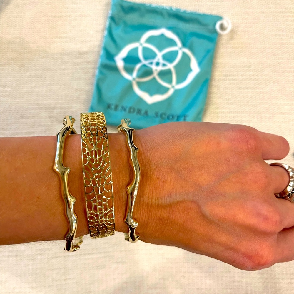 Like New - Kendra Scott 3 Piece Gold Coral Bangle Bracelet